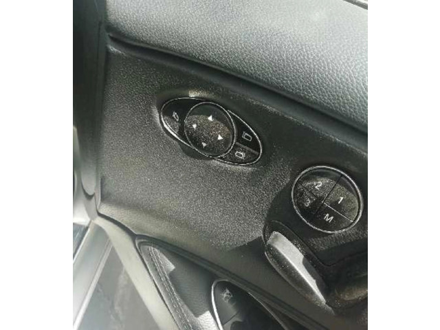 Zpětné zrcátko Mercedes-Benz CLS AMG C219 2006 2FICHAS