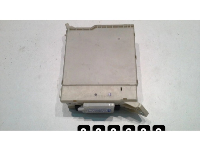 Řídící jednotka 82730-30631   Lexus GS 300 350 430 450H 2007