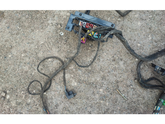 Pojistková skříňka 7H0971727F Volkswagen Transporter - Caravelle T5 2007