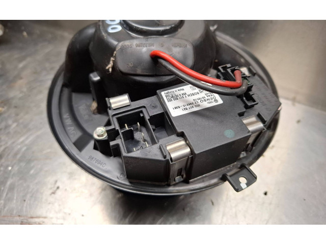 Вентилятор печки 1k1820015d Skoda Octavia Mk2 (1Z)