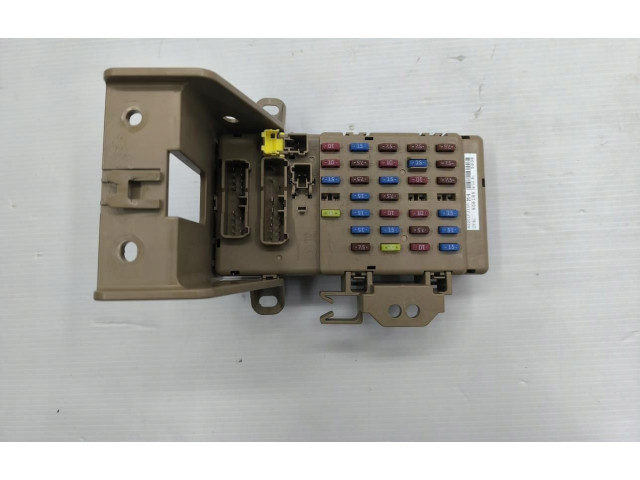 Блок предохранителей  82201FJ110   Subaru Forester SJ    