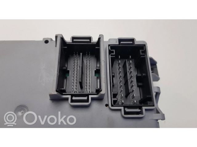 Блок предохранителей 01368892080, 28290405 Citroen Nemo