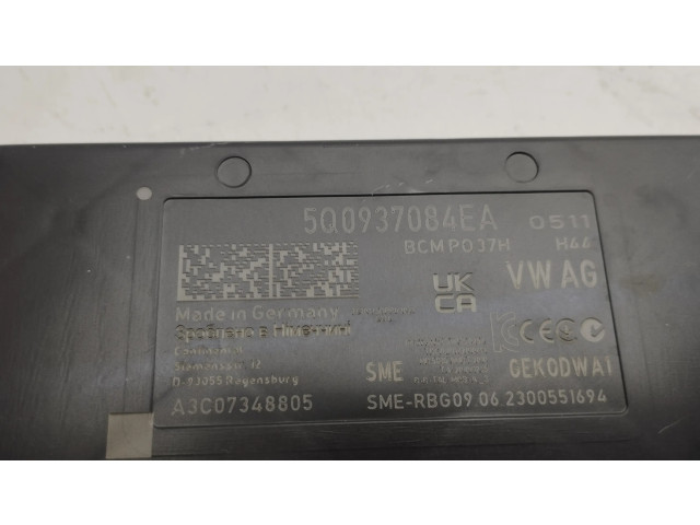 Блок комфорта 5Q0937084EA Audi A1