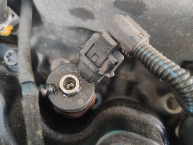 Vstřikovač 0445110019 Fiat Punto (188) pro naftový motor 1.9