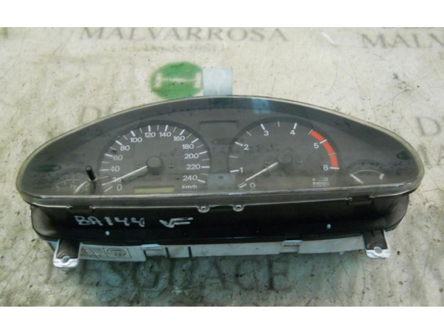 Панель приборов Mitsubishi Carisma