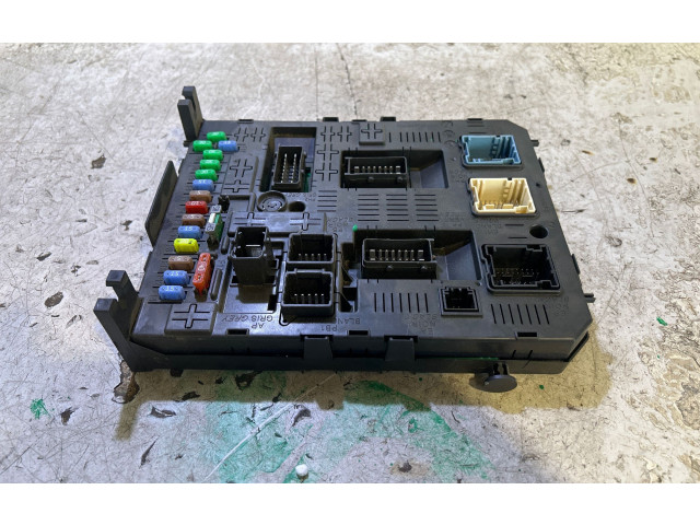 Блок предохранителей 281197595   Citroen C5    