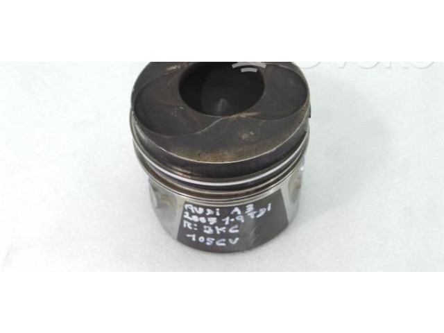  Поршень с шатуном  79L94  Audi A3 S3 8P  