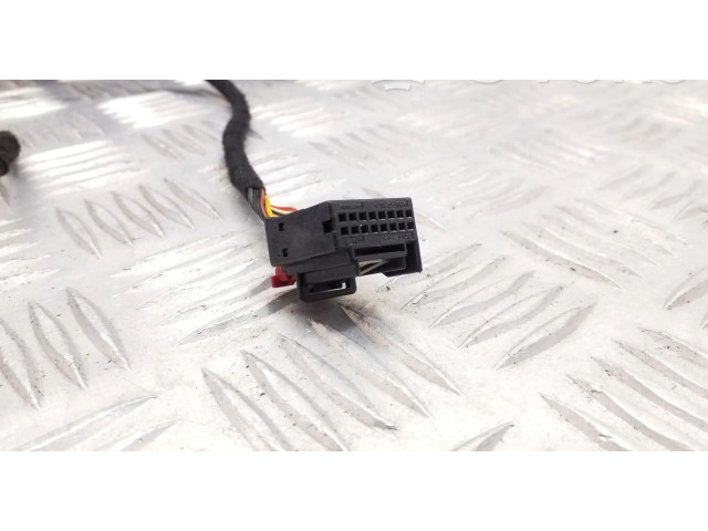 Зеркало электрическое Skoda Yeti (5L) 2009 - 2017 года