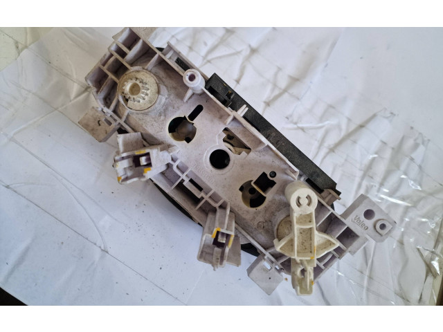 Блок управления климат-контролем N106278B, T1001639U Dacia Logan I