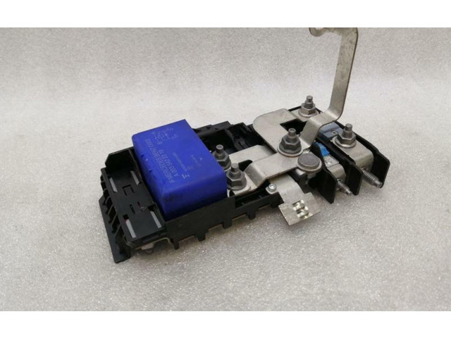 Pojistková skříňka A2465401350 Mercedes-Benz GLA W156 2016