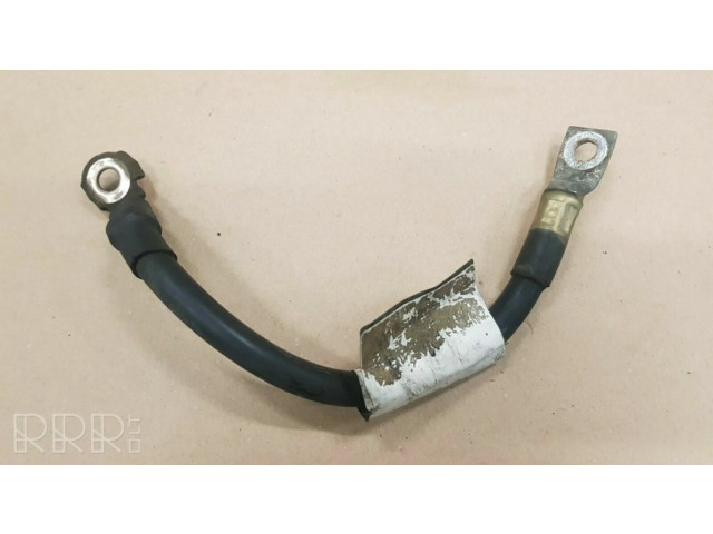 Минусовый провод (аккумулятора)