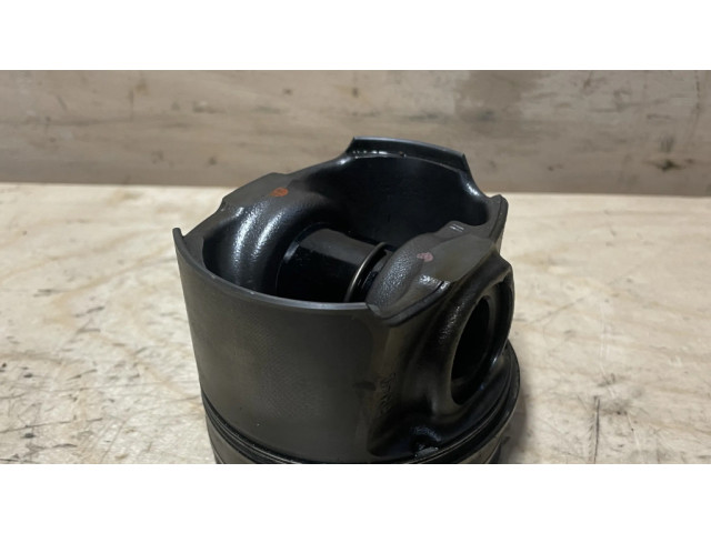 Поршень 1612731880, 1609067980 Citroen Jumper для дизельного двигателя 2.0