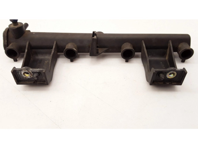 Vstřikovací lišta 9636520780 Citroen C3 Pluriel pro benzínový motor 1.6 NFU