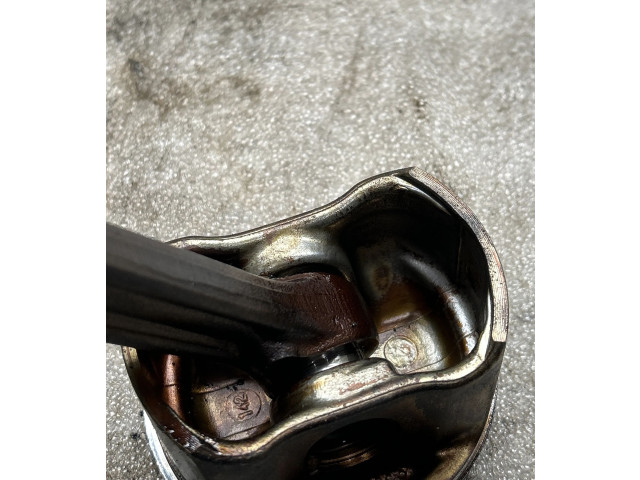 Поршень 050D Volkswagen Golf IV