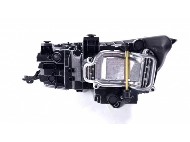 Передняя фара  