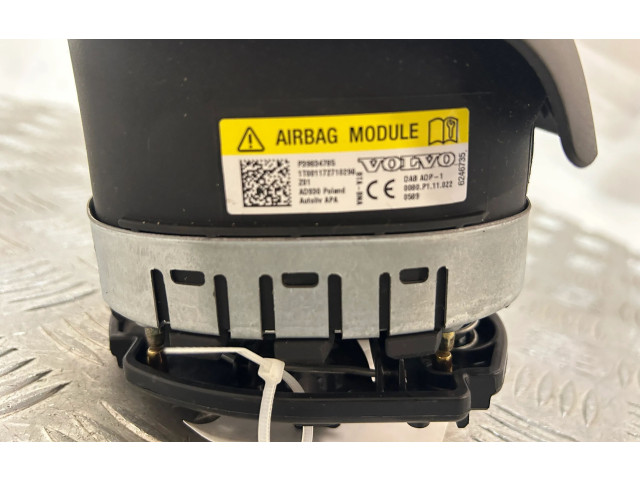 Подушка безопасности водителя 39834785 Volvo XC90