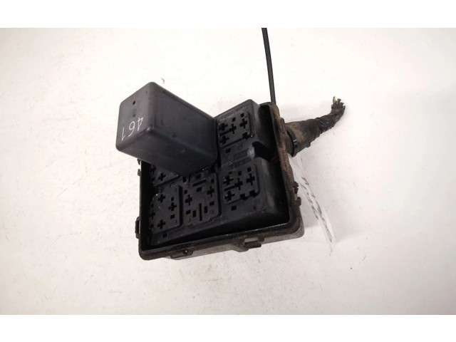 Блок предохранителей  13949771, 1394977-1   Volkswagen Phaeton    