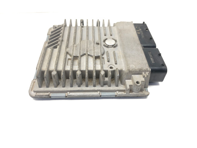 Řídící jednotka 03L906023PK, 5WP42946AA Volkswagen Caddy 2012