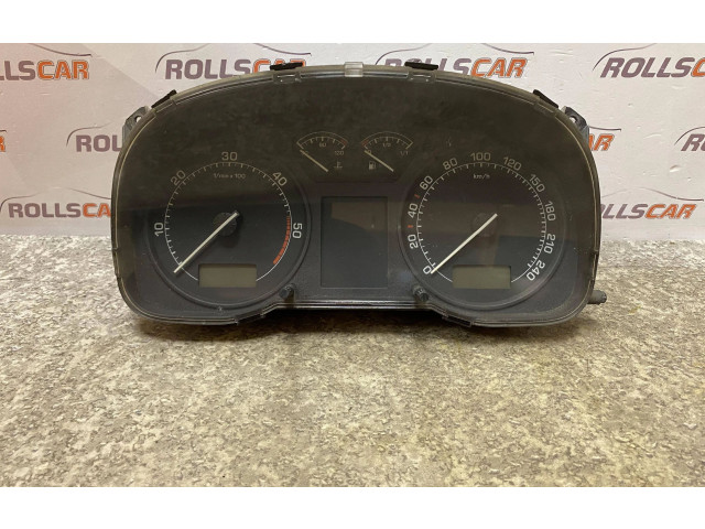 Панель приборов 1U0920811J, 81071428 Skoda Octavia Mk2 (1Z)