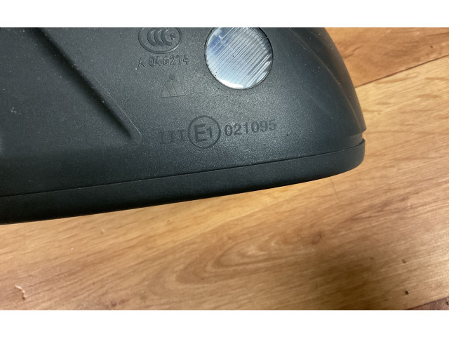 Zpětné zrcátko Volkswagen Touareg II 2015 A046274, E1021095
