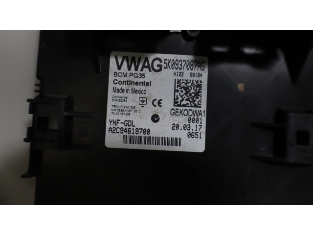 Блок комфорта Volkswagen Jetta VI