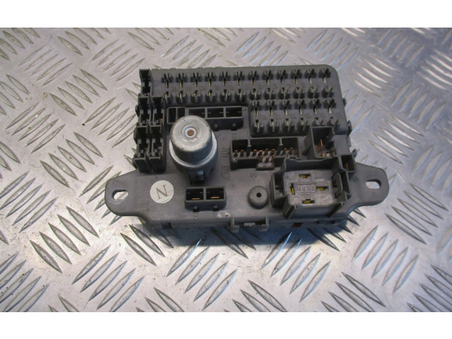Блок предохранителей  YWC104500   Rover Streetwise    
