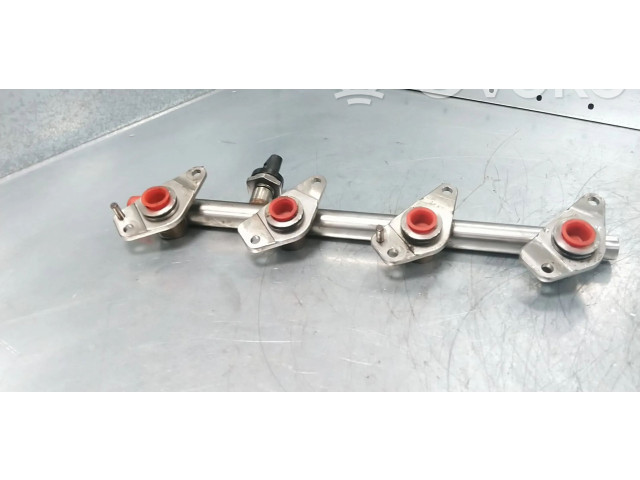 Vstřikovací lišta A2700701595, A2700701995 Mercedes-Benz GLA W156 133980