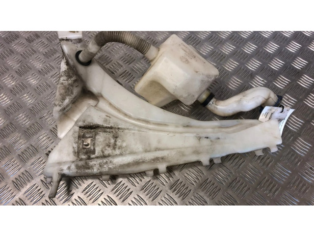 Бачок оконной жидкости