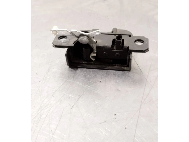 Zámek zadních dveří 2K5827505 Volkswagen Caddy 2013