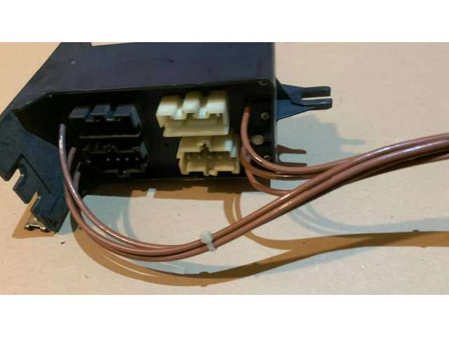 Блок предохранителей DBC6526 Jaguar XJ X40