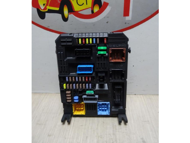 Блок предохранителей     Peugeot 2008 II    