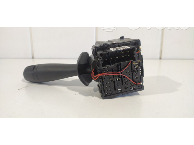 Ручка стеклоочистителей    Dacia Dokker