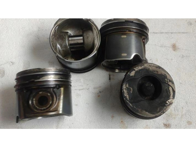 Píst B774 Fiat Punto (188)