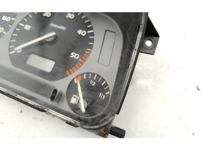 Přístrojová deska Volkswagen Vento 1993 1H0919861E, 6160633048