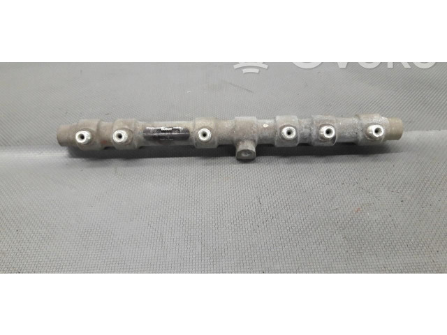 Vstřikovací lišta Alfa Romeo 156