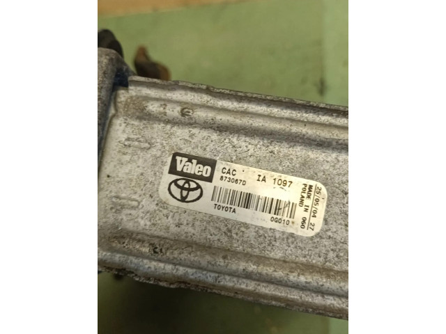 Интеркулер  8730670   Toyota Avensis T220 2.0