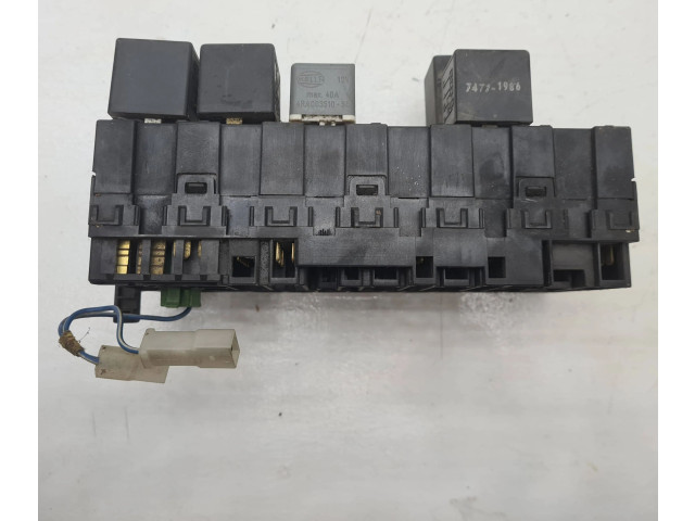 Pojistková skříňka 357937039 Volkswagen PASSAT B3 1991