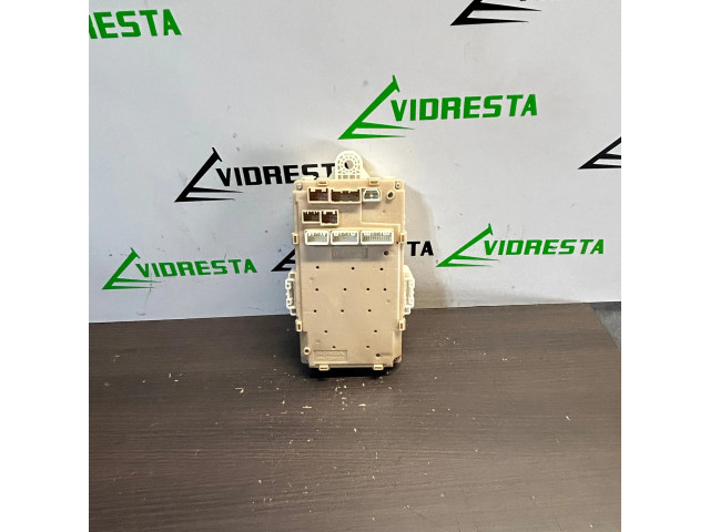 Блок предохранителей 737012820W, 161111011136   Honda HR-V    