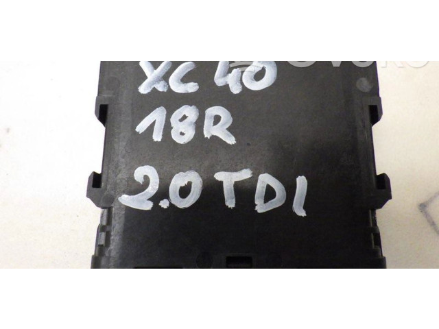 Блок управления коробкой передач 31686384 Volvo XC40