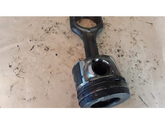 Поршень с шатуном 619 Citroen C3 Picasso для дизельного двигателя 1.6