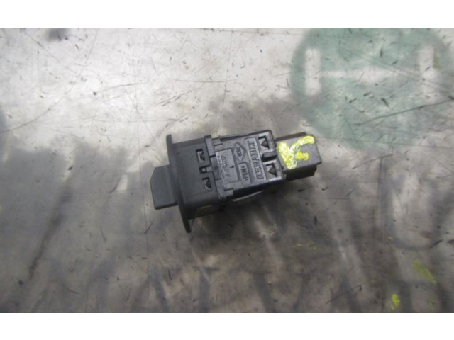 Блок управления Renault Clio III