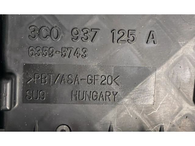   Pojistková skříňka 3C0937125A, 1K0937132F   Volkswagen Tiguan 2014