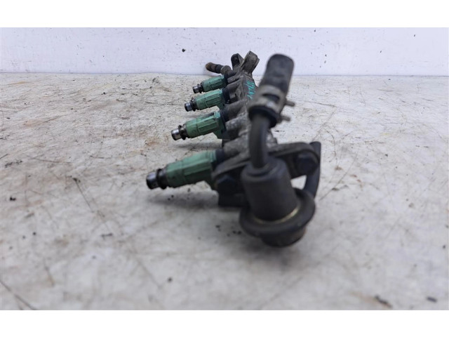 Топливная рампа Mitsubishi Carisma