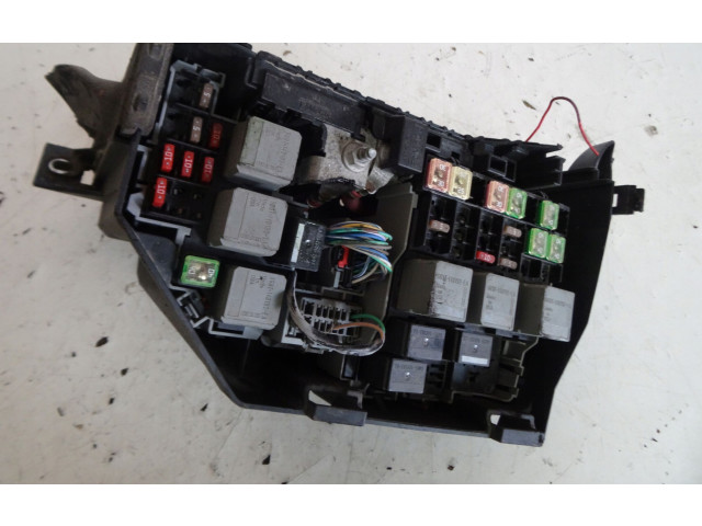 Блок предохранителей 6G9T14A067CA   Volvo V70    