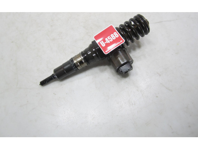 Форсунка 03G130073G    Volkswagen Golf Plus  BKD 