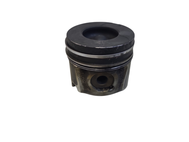  Поршень    Volvo V70  