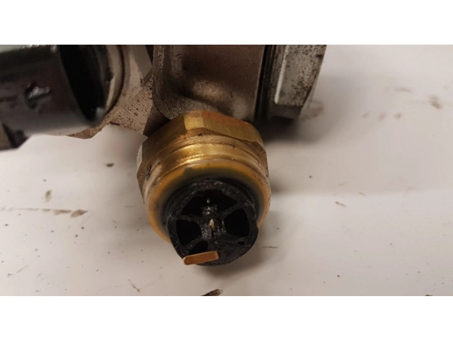 Vstřikovací čerpadlo 07L127026Q   Audi A8 S8 D3 4E  pro benzínový motor 4.2  