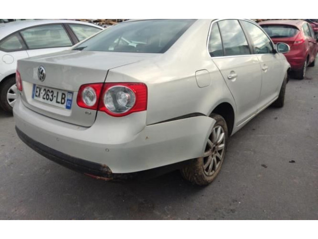 Зеркало электрическое        Volkswagen Jetta V  2005 - 2010 года   