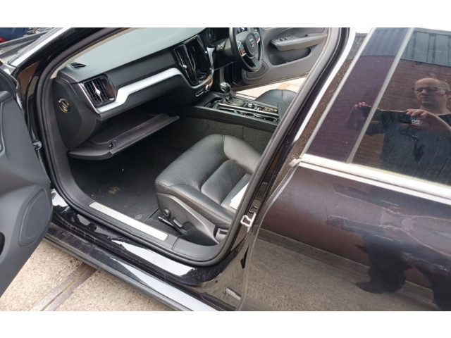 Блок подушек безопасности 31476261   Volvo V60