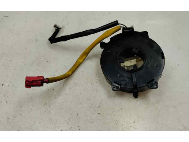 Подушка безопасности водителя Mitsubishi Carisma